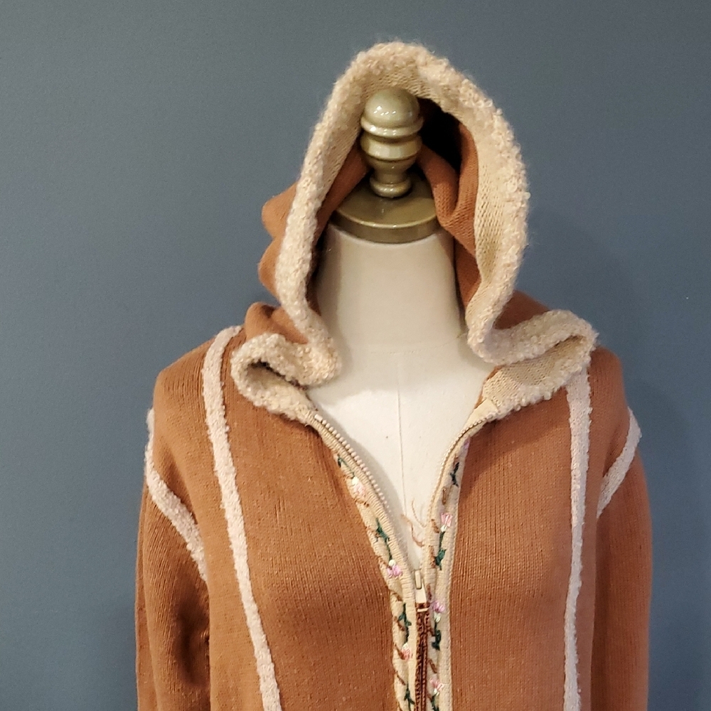 Vtg Storybook Knits Tan Teddy Jacket sweater with zipper and hoody. - Picture 4 of 17